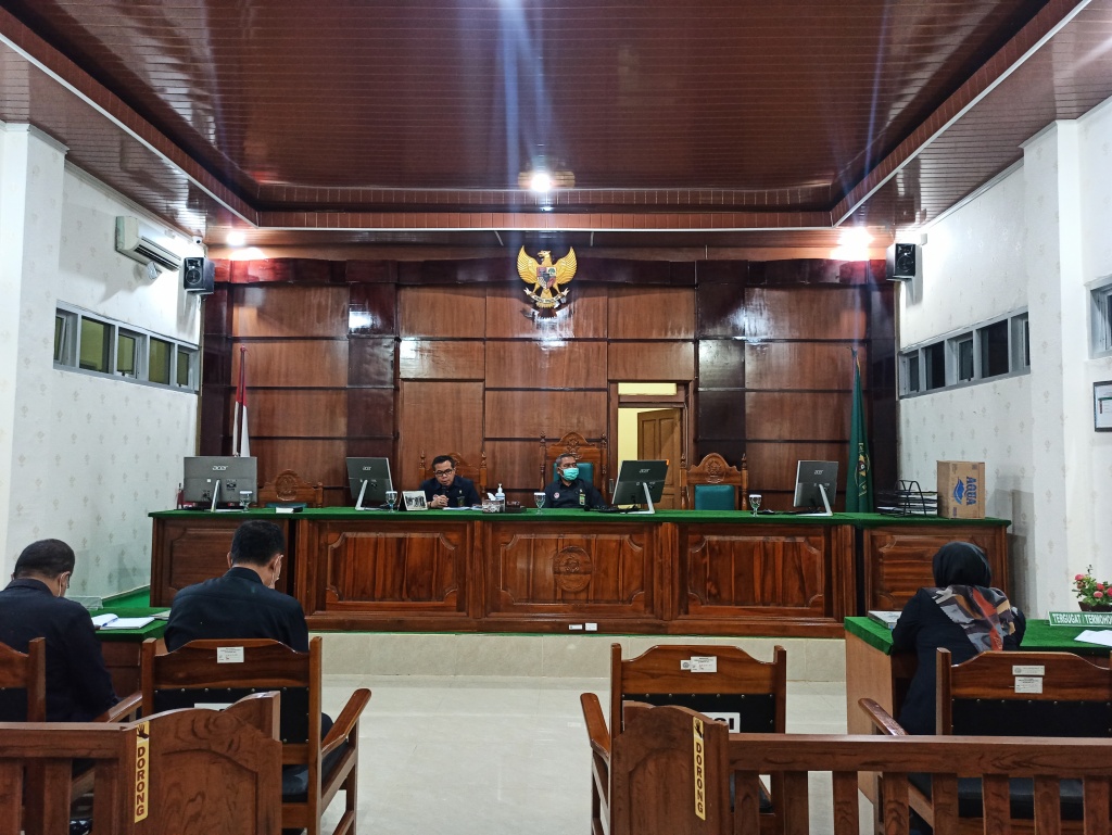 Foto Ketua dan Waka.jpg